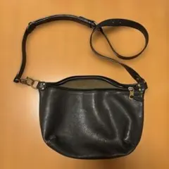 ダークネイビー　レザーショルダーバッグ　IL BISONTE