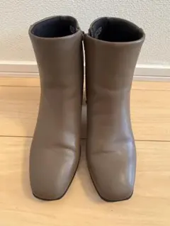 ユニクロ　UNIQLO ショートブーツ　ブラウン　24cm