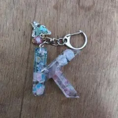 「K」型チャーム