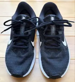 NIKE ナイキ ランニングシューズ　スニーカー　23センチ　キッズ　レディース