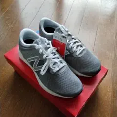 New Balance スニーカー 26.5cm 4E グレー