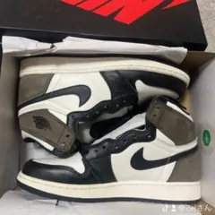 美中古　NIKE AIR JORDAN1 HIGH ダークモカ　27.5cm 2025年最新】jordan 1 dark mocha 27.5の人気アイテム - メルカリ