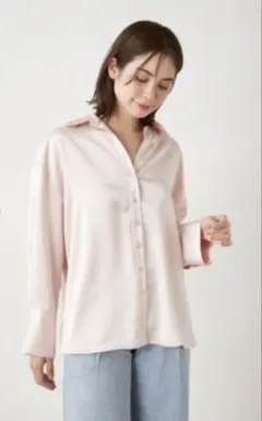 新品　未使用SNIDEL (スナイデル) バックスリットサテンシャツ　ピンク