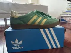 adidas Gazelle グリーン/イエロー スニーカー