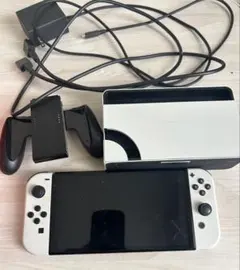 Nintendo Switch 有機ELモデル 本体　4本ゲーム、箱付き