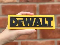 デウォルト　DEWALT風　大きめロゴプレート