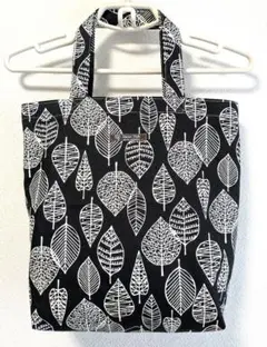 【ハンドメイド】トートバッグ エコバッグ 北欧風リーフ柄ブラック