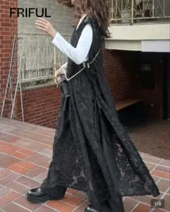 SHEIN　FRIFUL Vネックエンボスワンピース　レイヤードワンピース