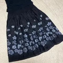 ✨HIROKO BIS 花柄刺繍フレアスカートのサムネイル
