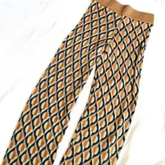 完売JEANASIS ジーナシス パンツ 幾何学模様　リブ編みウエストパンツ