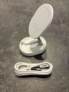 Belkin Qi2ワイヤレス充電スタンド Qi2/MagSafe対応【美品】