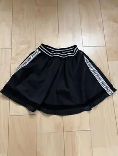 SPACE OPERA 黒いストライプ付きスカート　150