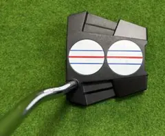 Item thumbnail for item 812fb847-a1aa-4989-8f89-376e5b8ee49c