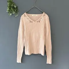 ミッシュマッシュ［M］上品ナチュラル◎もっちりなめらか◎ビジュー付Vネックニット