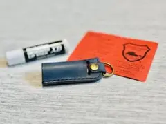 栃木レザーリップケース　ネイビー青色　ヌメ革本革レザークラフト　メンソレータム