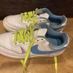 NIKE AIR FORCE 1 LOW ホワイト