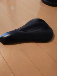 새들 쿠션
