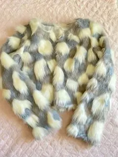 CECIL McBEEファーショートジャケット グレーとアイボリー