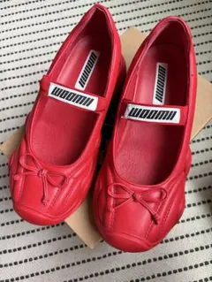 WOOMII AUDREY RED (ウーミー オードリー レッド) 40サイズのサムネイル