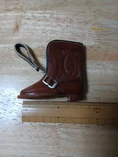 レザー製茶色ブーツ（ジッパー付き）