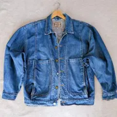 Item thumbnail for item 89f741dc-2e62-41a1-811e-f5332a0d1e8a