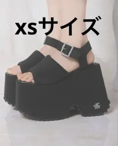 ミシェルマカロン 厚底スエードサンダル - メルカリ