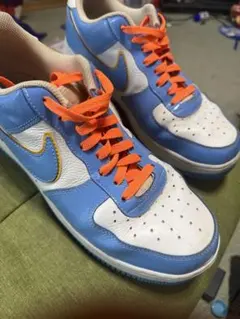 NIKE スニーカー ライトブルー ホワイト オレンジのサムネイル