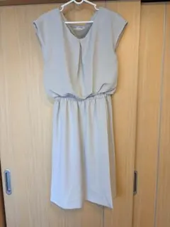 PLST / ウエストゴム Vネックワンピース
