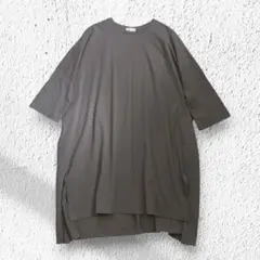 YORT オーバーサイズ Tシャツ チャコールグレーのサムネイル