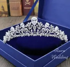 新品ウェディングティアラ★ジニコニア★ヘッドドレス結婚式ブライダル王冠高品質g