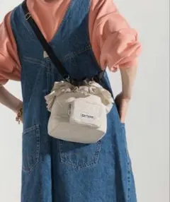 FREAK’S STORE アウトドアプロダクツ フリル　ショルダーバッグのサムネイル