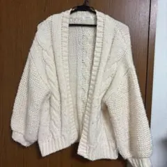 アイボリー ケーブル編み カーディガン