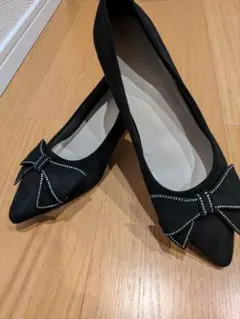 パンプス　リボン付き黒スエード