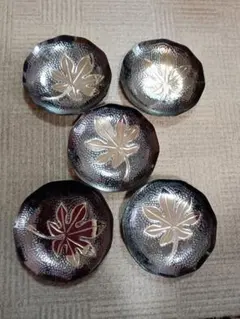 浮彫金属製菓子皿5枚セット （銀古美　黄銅）