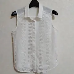 GU刺繍入りレースホワイトノースリーブブラウスM