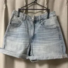 ZARA ライトブルー デニムショートパンツ