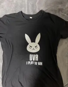 DVA I PLAY TO WIN Tシャツ