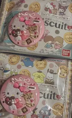 ハローキティ 刺繍缶バッチ2個セット