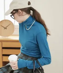 ◆Mサイズ◆ブルーANGIE タートルネックニット