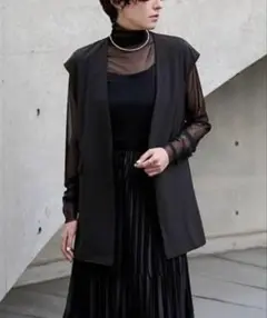 【美品】ur's ノーカラーフレンチスリーブジレ ブラック Sサイズ