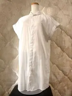 上品なショールカラー 涼しいブラウス ロング丈 美品のサムネイル