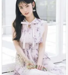 toccocloset ウエストシャーリングフラワープリントプリーツワンピース