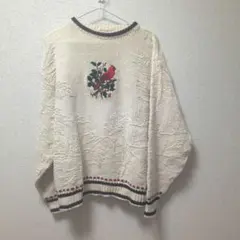 アイボリー ニットセーター 赤いカーディナル刺繍