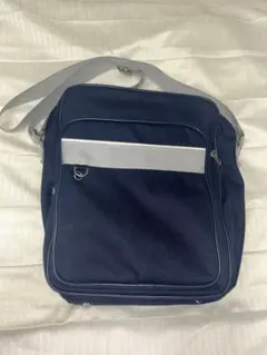 ネイビー ナイロン　スクールバッグ