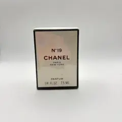 □未使用フィルム付き シャネル No.19 パルファム 7.5ml◾︎