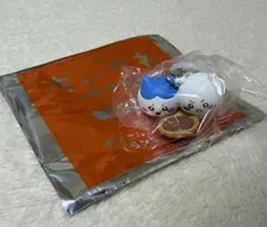 映画ちいかわ　チャームミニフィギュア　ちいかわ　ハチワレ