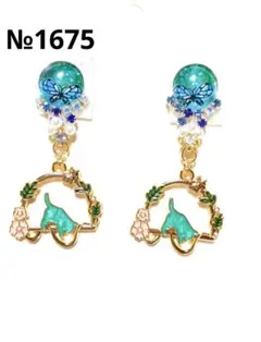 ピアス　青　惑星　カボション　緑　宇宙　ビジュー　猫　花　フープ　パール