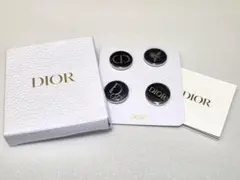 クリスチャンディオール　ノベルティピンバッジ4セット　未使用　箱付き　C2642