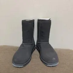 グレー ミドルカットムートンブーツ