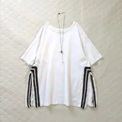 美品】BEARDSLEY かぎ針サイドスリットTシャツホワイト オーバーサイズ